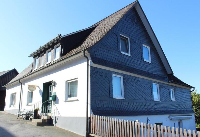 بنسيون Ferienwohnung & Gästezimmer Schrichten