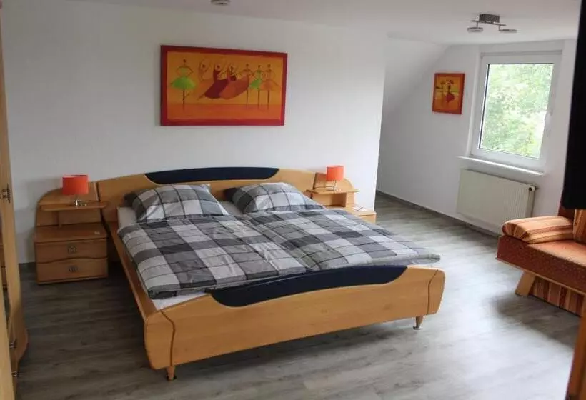 Majatalo Ferienwohnung & Gästezimmer Schrichten