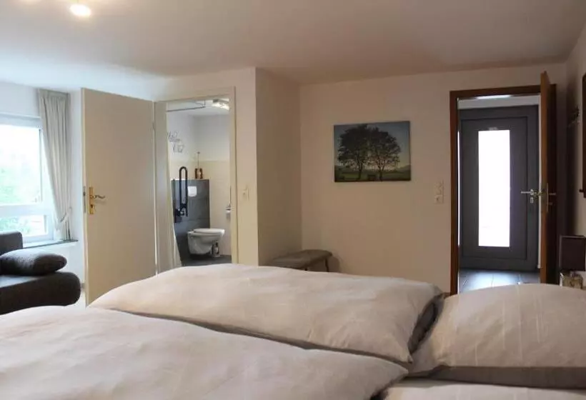 Majatalo Ferienwohnung & Gästezimmer Schrichten
