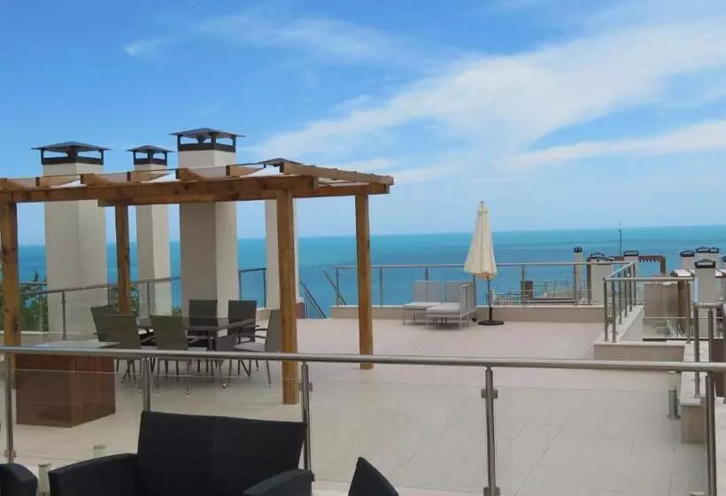 бяла виста клиф   Byala Vista Cliff