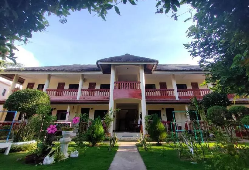 هاستل Sunshine Paradise Inn
