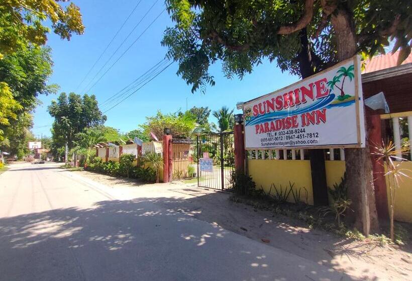 הוסטל Sunshine Paradise Inn