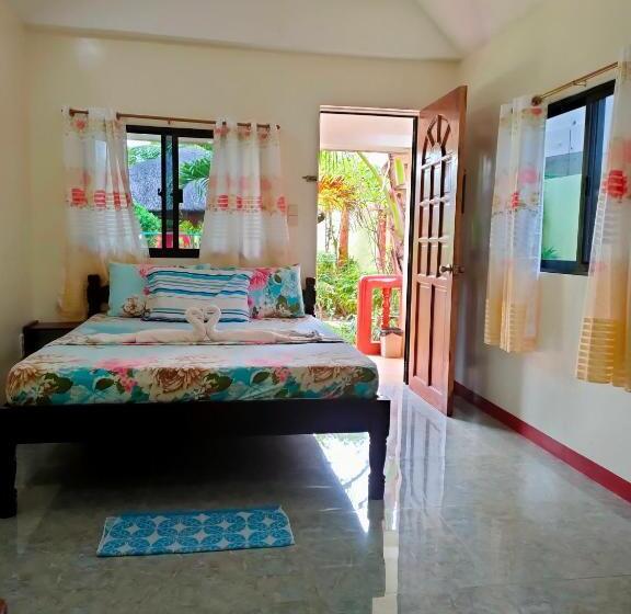 הוסטל Sunshine Paradise Inn