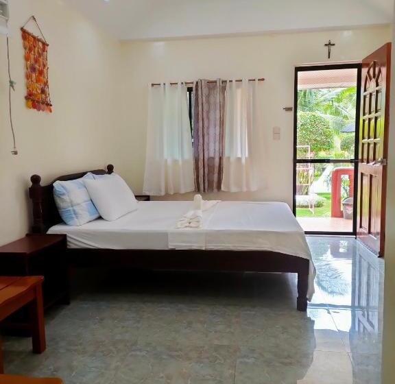 הוסטל Sunshine Paradise Inn