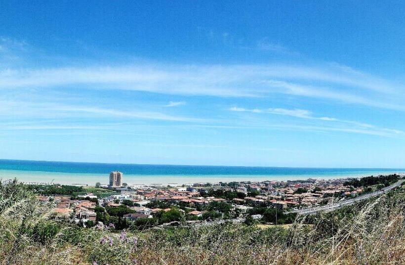 B&b Fermo D A Mare