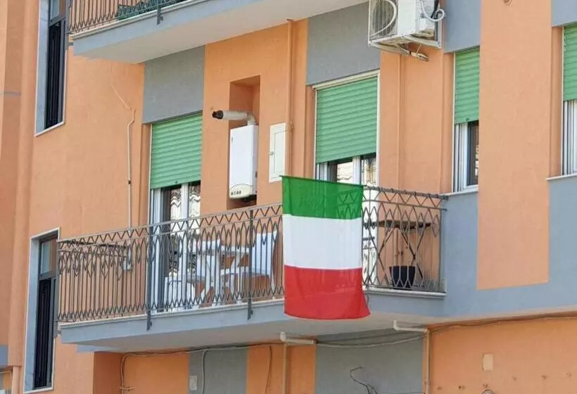 تختخواب و صبحانه Cuscino E Cornetto