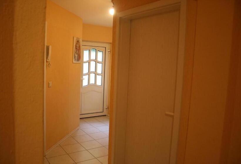 Aamiaismajoitus (B&B) Gästehaus Rana