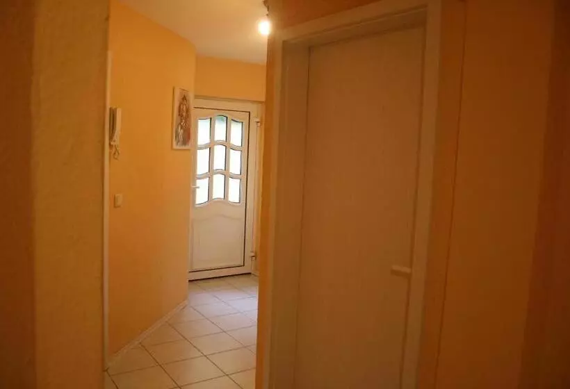 Aamiaismajoitus (B&B) Gästehaus Rana