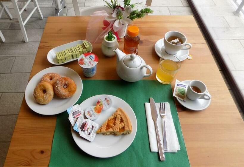 تختخواب و صبحانه La Pieve