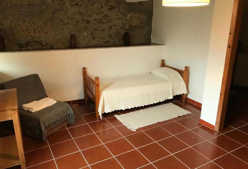 هتل Casa Do Outeirinho