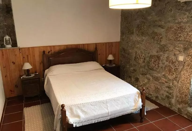 ホテル Casa Do Outeirinho