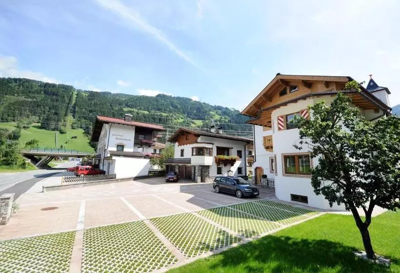 ホテル Garni Landhaus Platzer