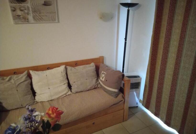 Le Roi Du Sundgau Près De La Horse Mooslargue