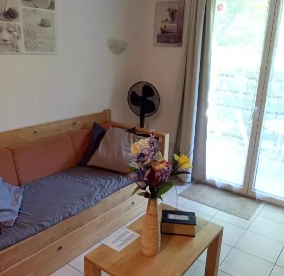 Le Roi Du Sundgau Près De La Horse   Mooslargue