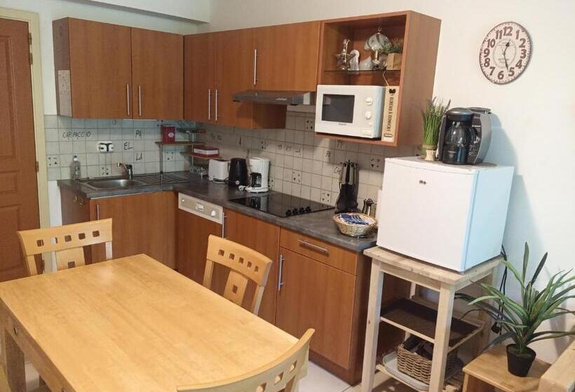 Le Roi Du Sundgau Près De La Horse Mooslargue