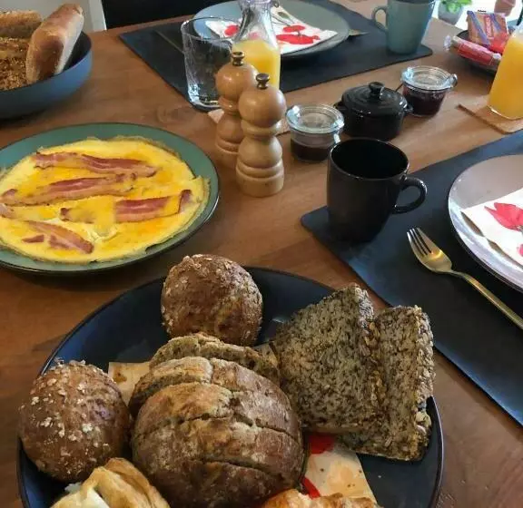 ペンション B&b Guesthouse Gatsby