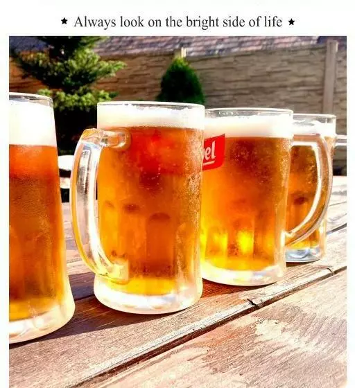 Majatalo Ezathouse Devičie