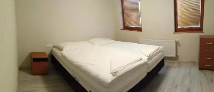ペンション Guest House Mladosť
