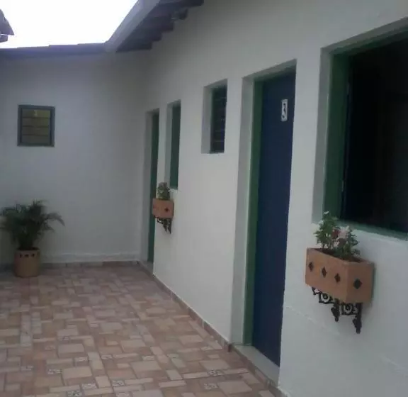 پانسیون Praia Suítes Itagua Ubatuba