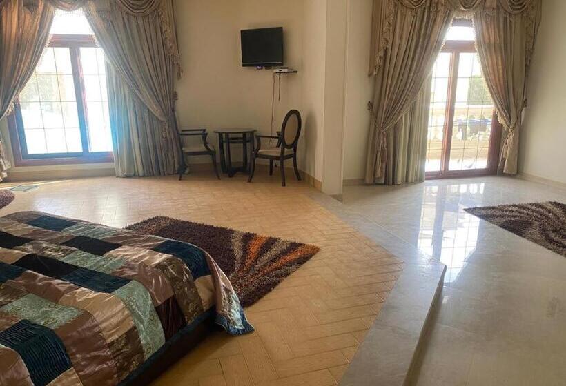 Super Luxurious Villa With Large Landscape Areas