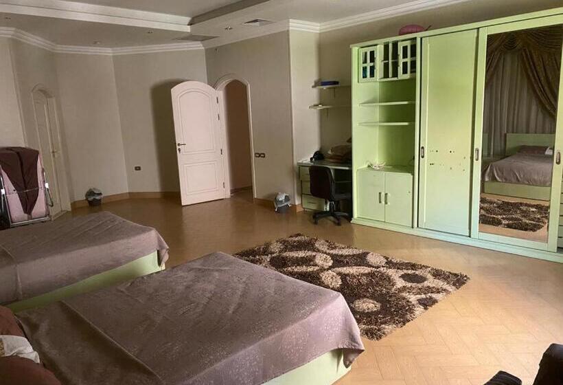 Super Luxurious Villa With Large Landscape Areas