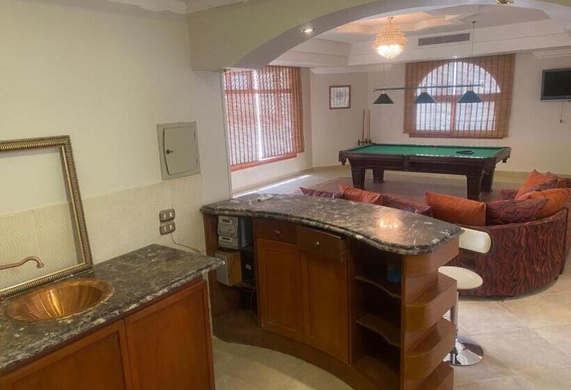 Super Luxurious Villa With Large Landscape Areas