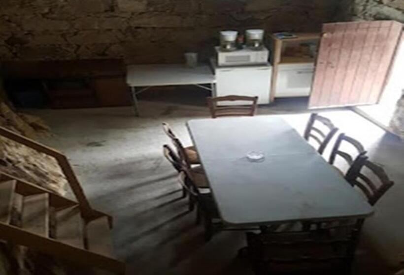 호스텔 Auberge De Jeunesse Chez Mc Donald