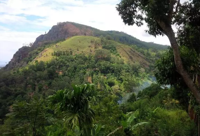 ユースホステル Jasmine Garden Inn