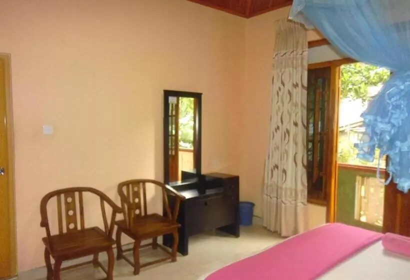 ユースホステル Jasmine Garden Inn