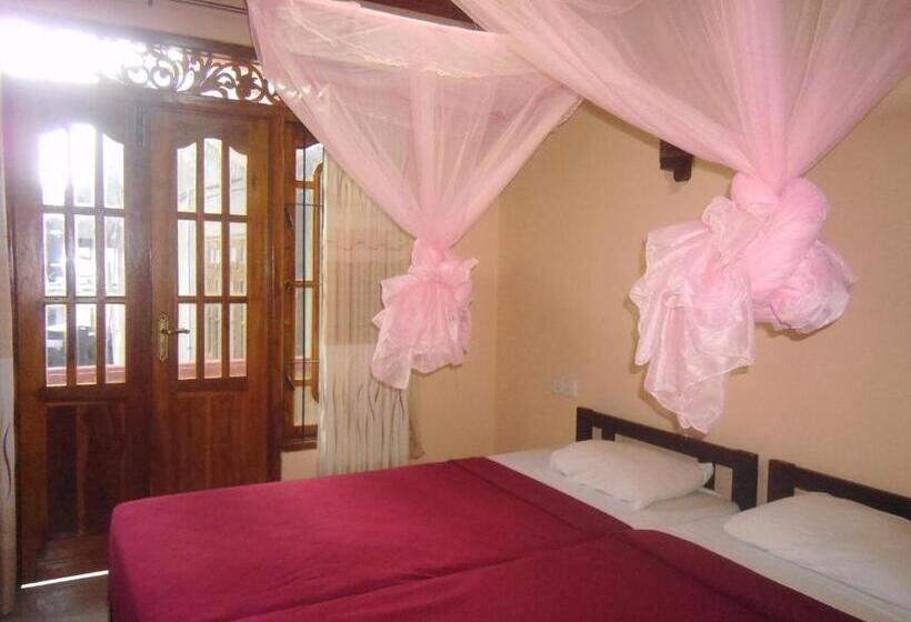 Ostello Jasmine Garden Inn