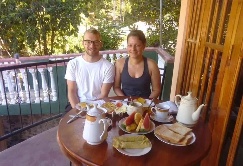 ユースホステル Jasmine Garden Inn