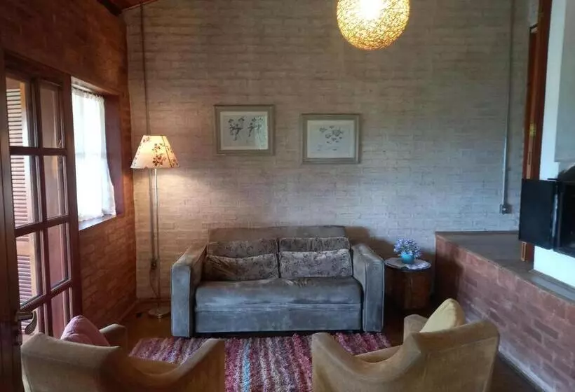 Retkeilymaja Pousada Candeias