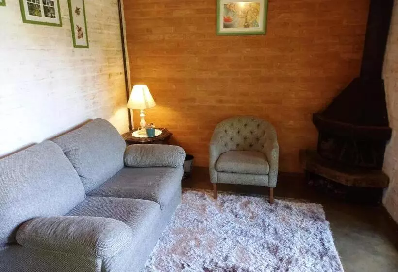 Retkeilymaja Pousada Candeias