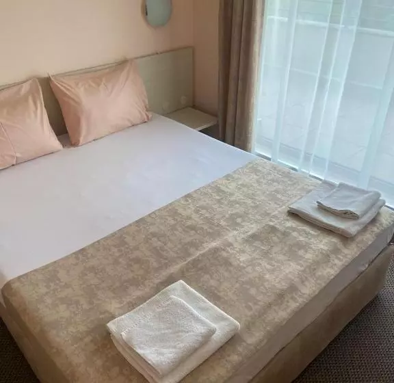 Aparthotel Hotel Prestige City Ii