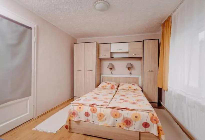 Aamiaismajoitus (B&B) Kaffai Panzio