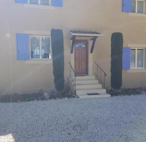 تختخواب و صبحانه Mas Clement Chambre Et Table D Hôtes