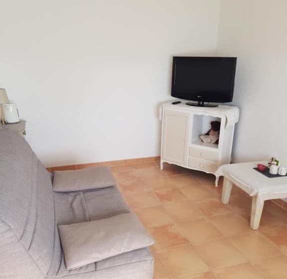 تختخواب و صبحانه Mas Clement Chambre Et Table D Hôtes