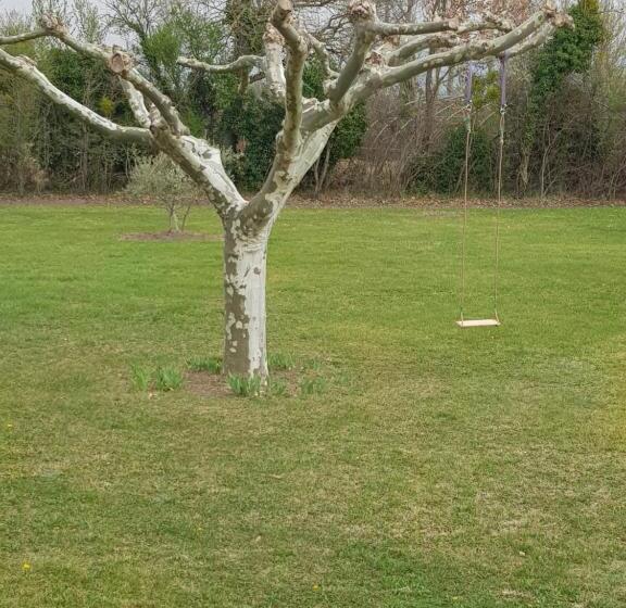 تختخواب و صبحانه Mas Clement Chambre Et Table D Hôtes