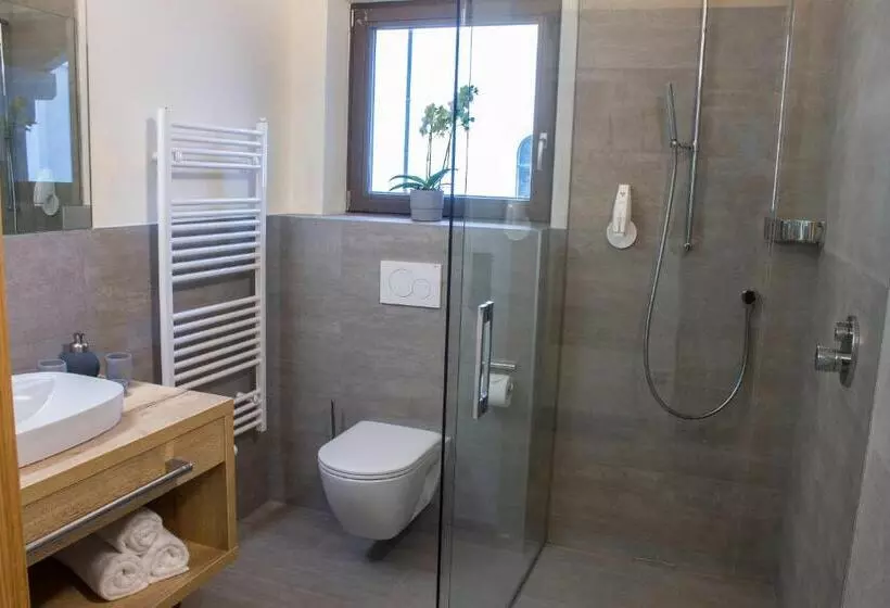 Aamiaismajoitus (B&B) Panorama Apart Weisses Rössl