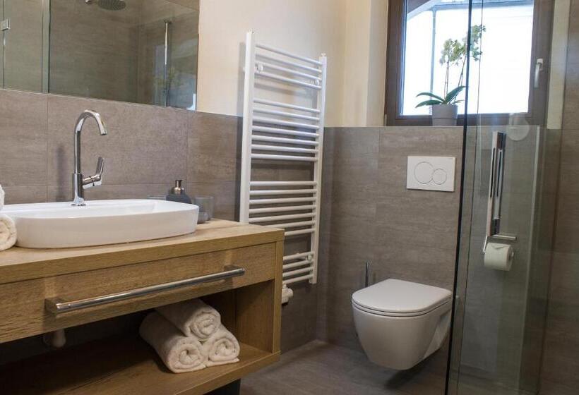 تختخواب و صبحانه Panorama Apart Weisses Rössl