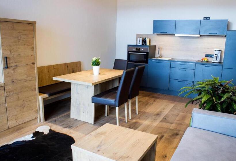 تختخواب و صبحانه Panorama Apart Weisses Rössl