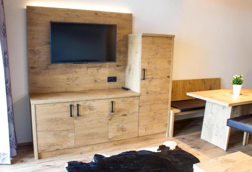 تختخواب و صبحانه Panorama Apart Weisses Rössl