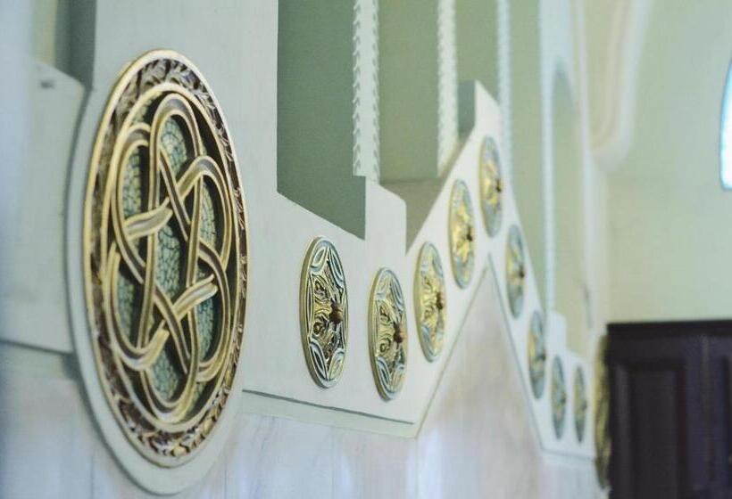 Guest Rest Studio Apartments