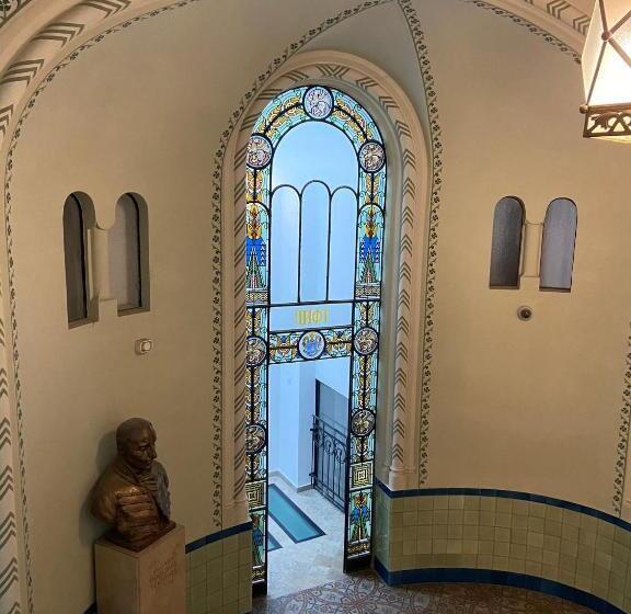 Guest Rest Studio Apartments