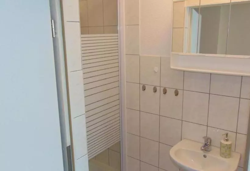 Hostel Schützenbrücke