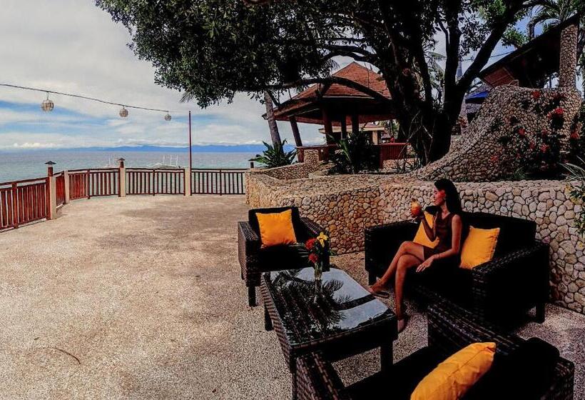 Magic Island Dive Resort