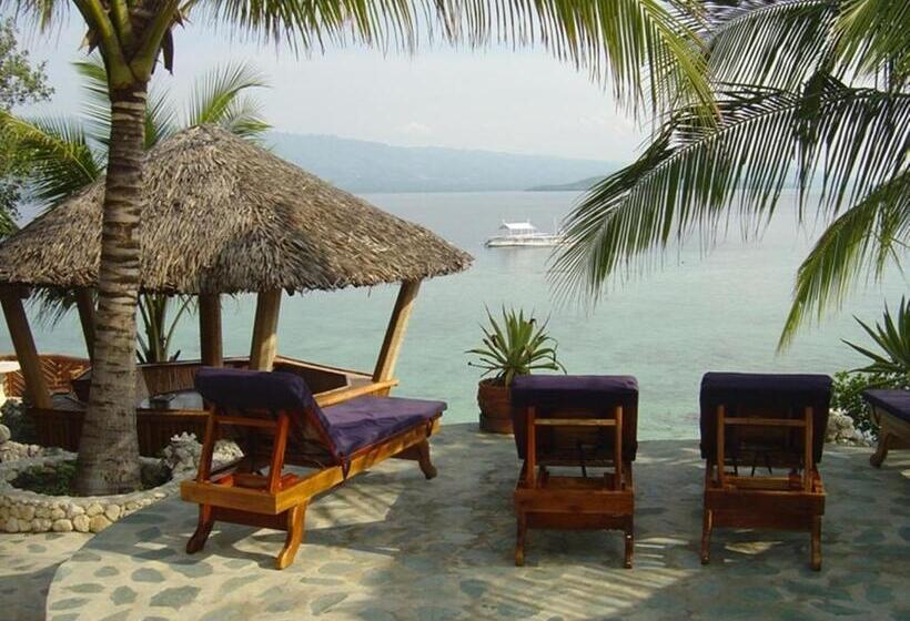 Magic Island Dive Resort