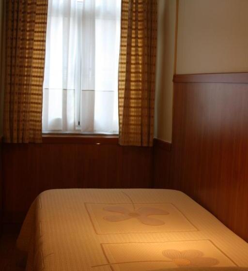 پانسیون Duas Nações Guest House