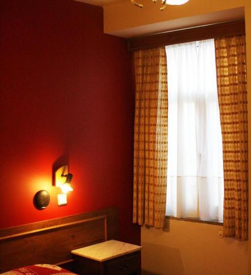 پانسیون Duas Nações Guest House