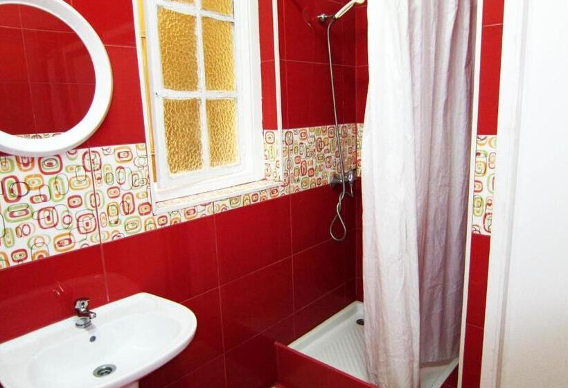 پانسیون Duas Nações Guest House